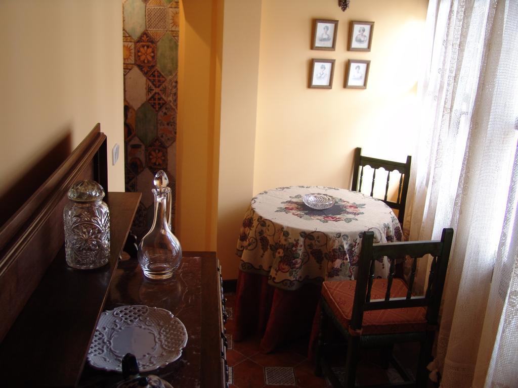 Apartamentos La Columna Chinchon Exterior photo
