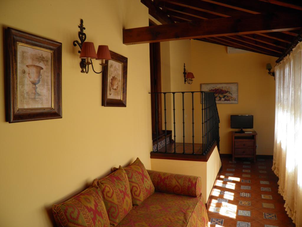 Apartamentos La Columna Chinchon Exterior photo