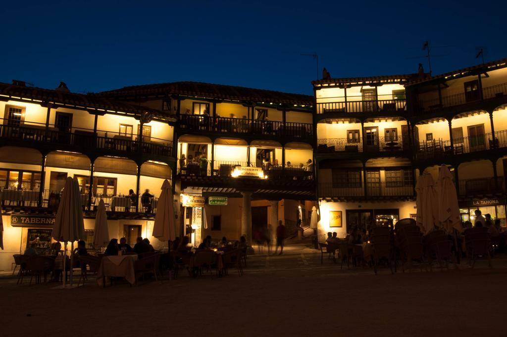 Apartamentos La Columna Chinchon Exterior photo