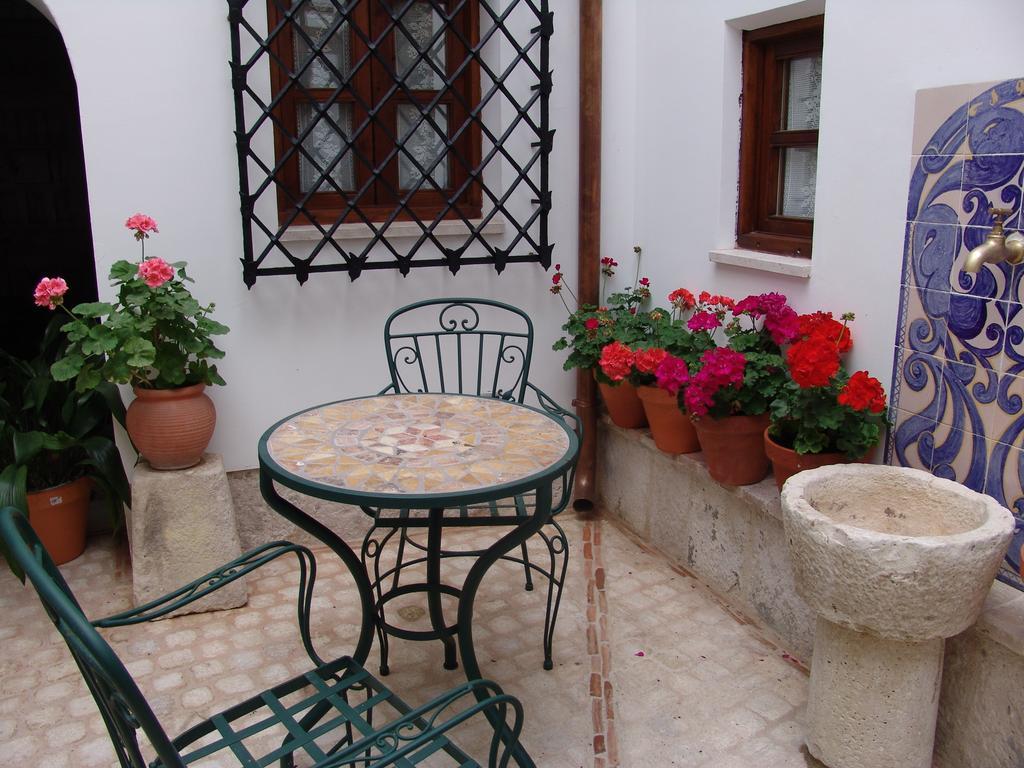 Apartamentos La Columna Chinchon Exterior photo